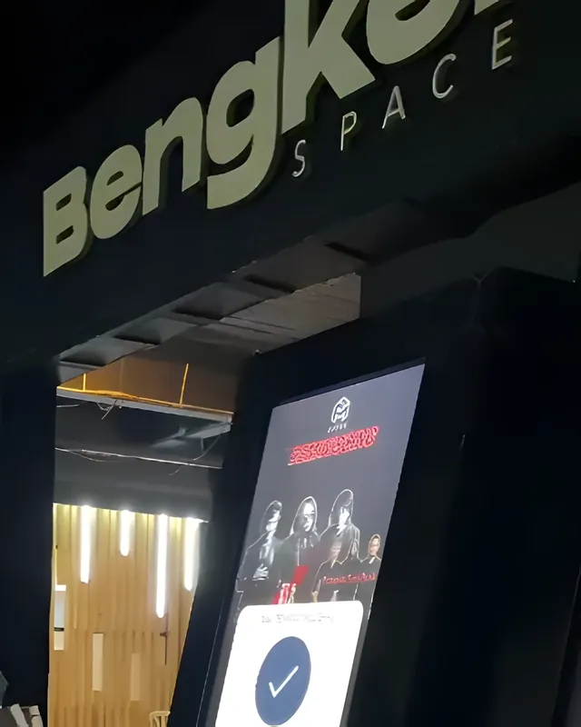 FM Reminiscing: Wristband redemption by machine