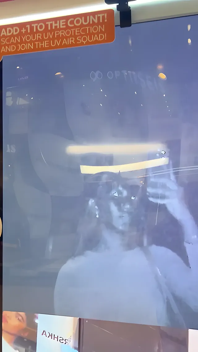 La Roche-Posay: Interactive UV camera